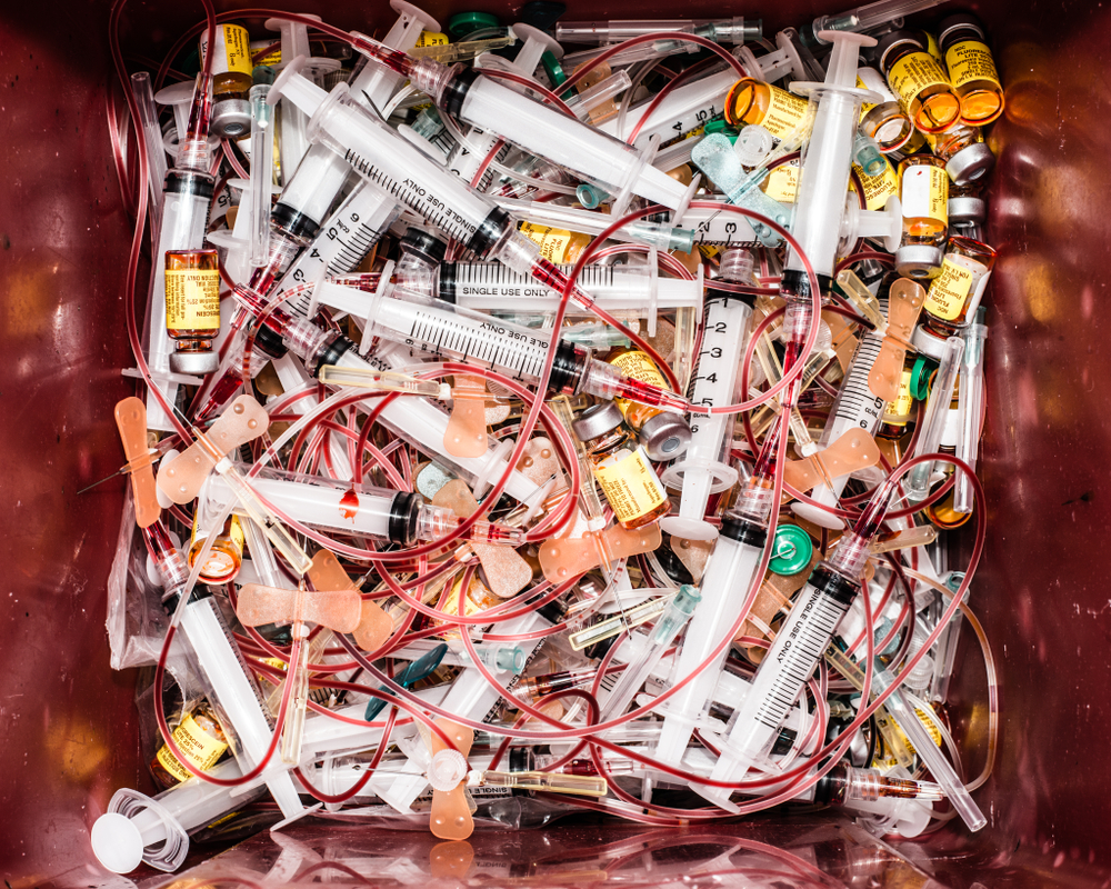 What Goes in a Sharps Container?